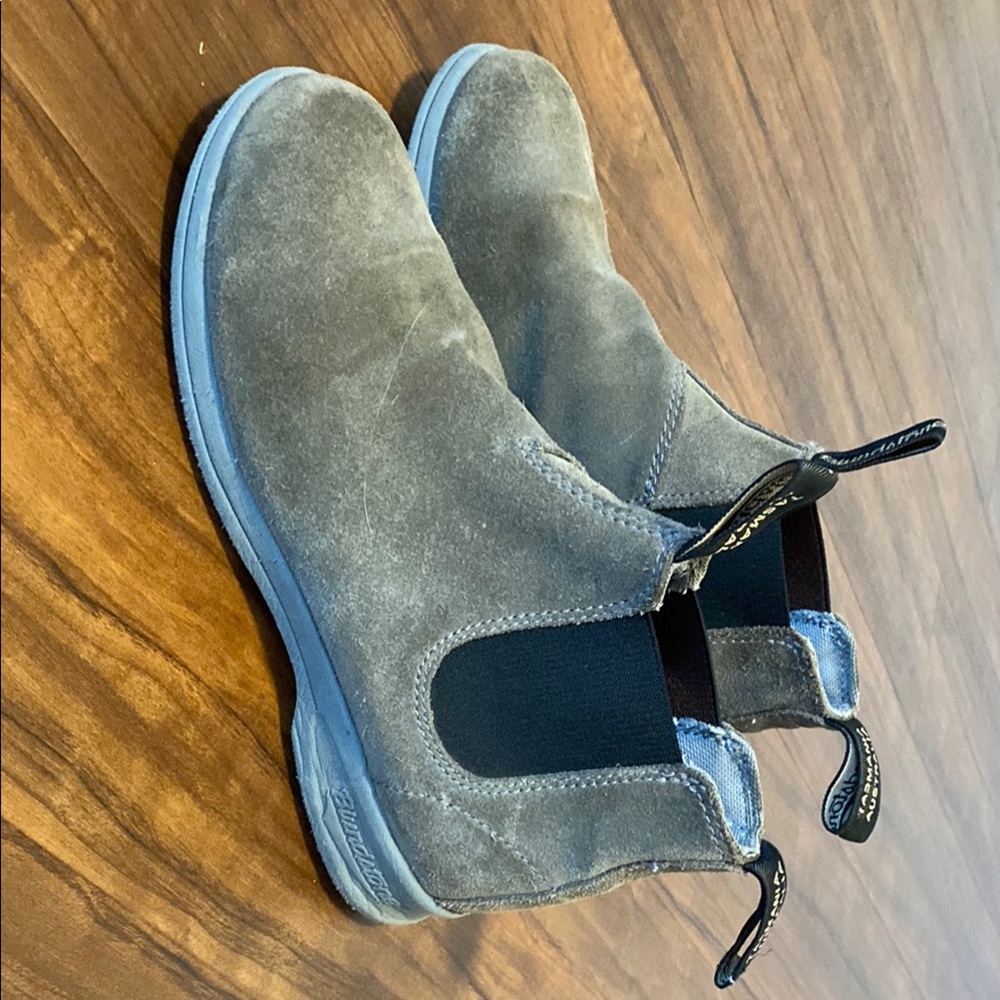 Women’s Blundstone Suede Chelsea Boots - Brown